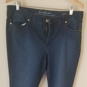 Gloria Vanderbilt jeans